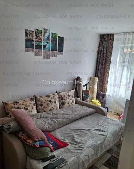 Apartament cu 2 camere, decomandat - zona Tractorul