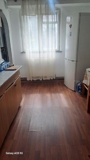 apartament 3 camere  Fratii Golesti - 1