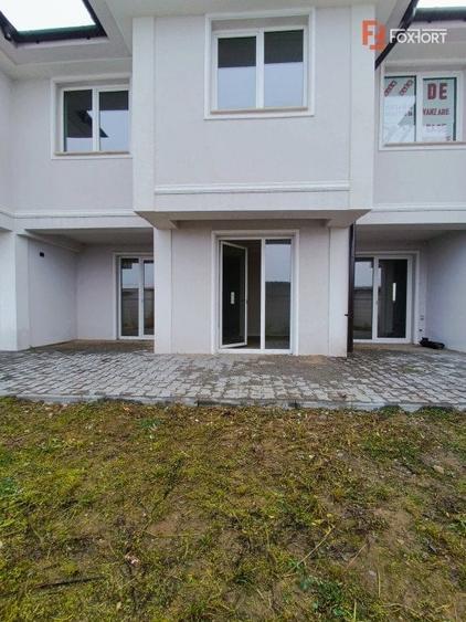 Casa insiruita cu 4 camere Parter + Etaj, in Giroc - V7700 - 1