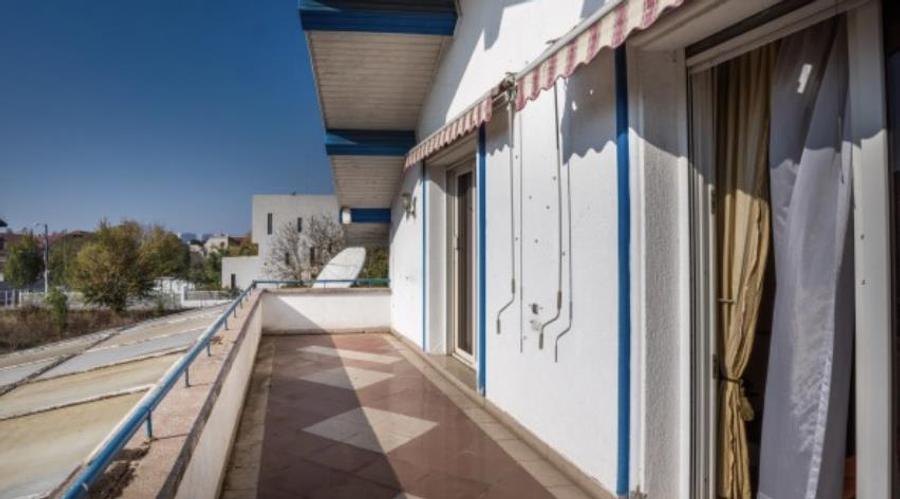 Vanzare vila cu piscina | Damaroaia - Straulesti | teren 2000 mp | deschidere la - 26