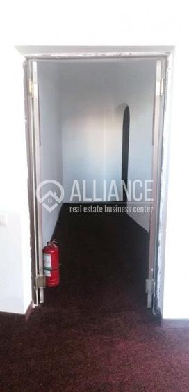 Inchiriere spatiu comercial de 400 mp - 9