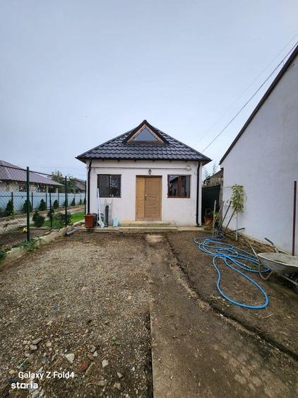 De Vanzare casa zona Cazasu - 11