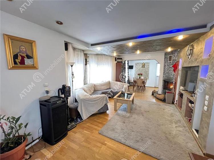 Casa individuala 8 camere 2 garaje 500 mp teren zona Selimbar - 4