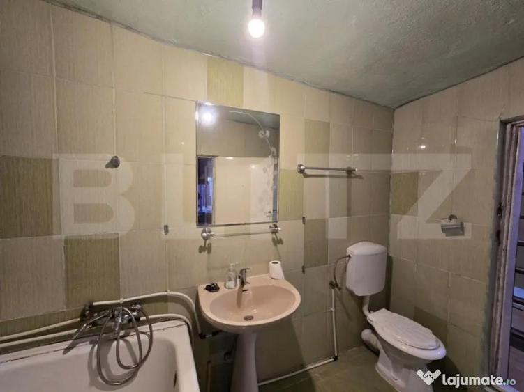 Casa cu 5 camere ?i teren de 461 mp, zona Poiana - 9