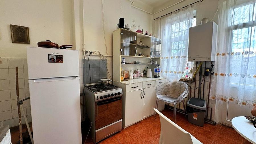 REA1022437 Apartament in Vila l Strada Petru Rares - 11