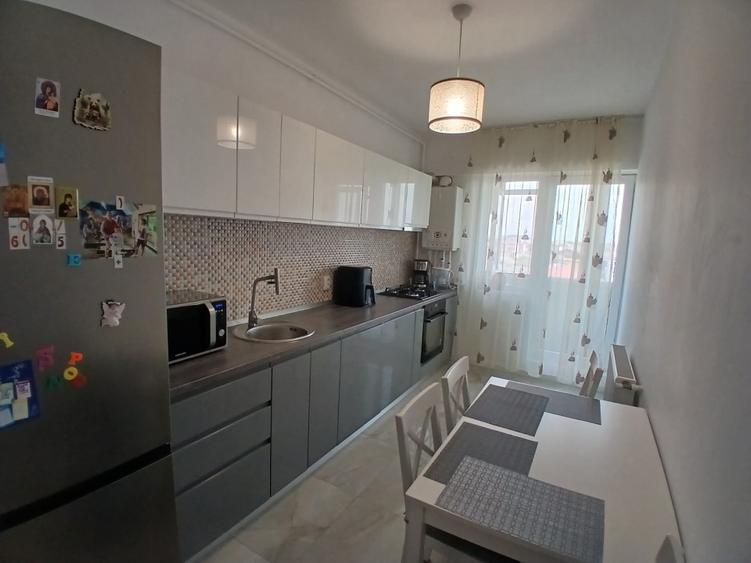 Vand apartament cu 3 camere in complex Adm Bragadiru - 3