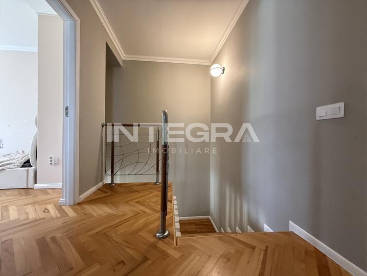 Duplex cu 4 camere cu Canalizare în Florești