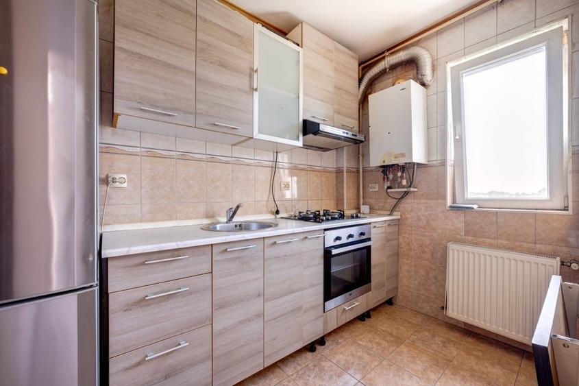 Brancoveanu -Luica, garsoniera, bloc 2010-300Euro - 6