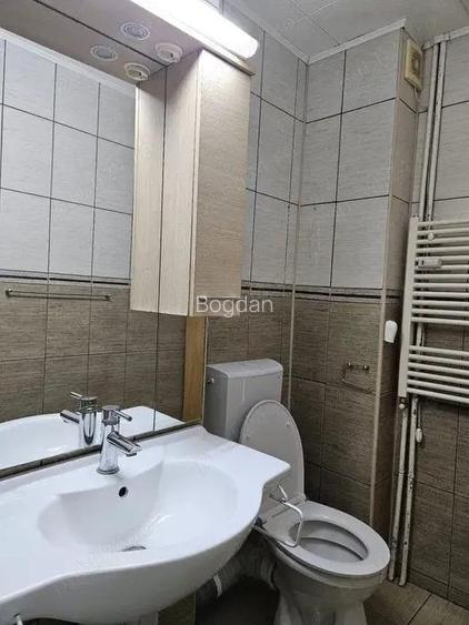 Ap modern 2 cam parter Micalaca 280 euro fara garantie ocupabil imediat Ap modern 2 cam parter Micalaca 280 euro fara garantie ocupabil imediat