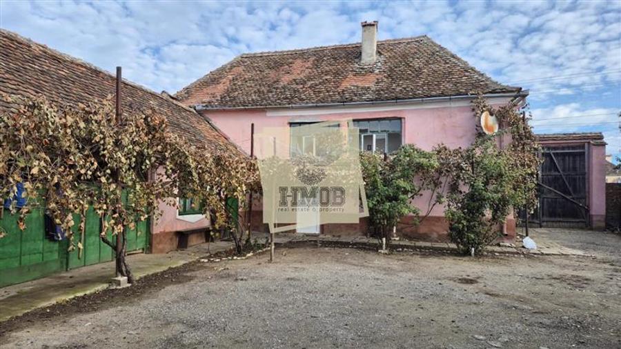 Casa 4 camere cu teren de 1900 mp in comuna Altana - 1