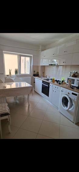 Vand apartament cu 3 camere - 2