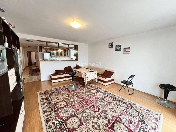 Apartament spatios cu 3 camere | 88 mp + 8 mp balcon | Parcare | Zorilor