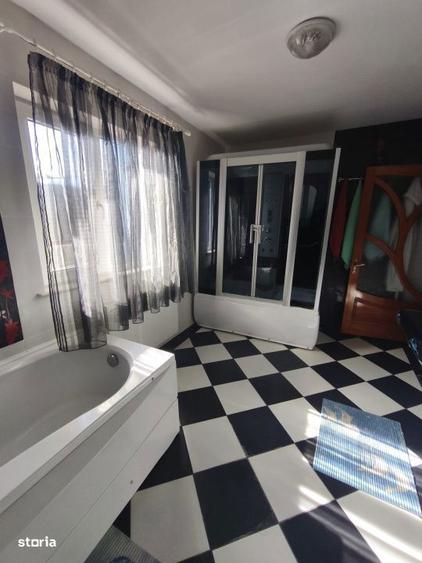 Casa multifunctionala, 420mp, 2300mp teren, Siret - 8