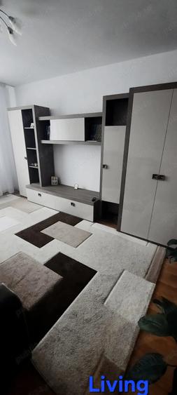 Inchiriez apartament 2 camere Zarnesti - 1