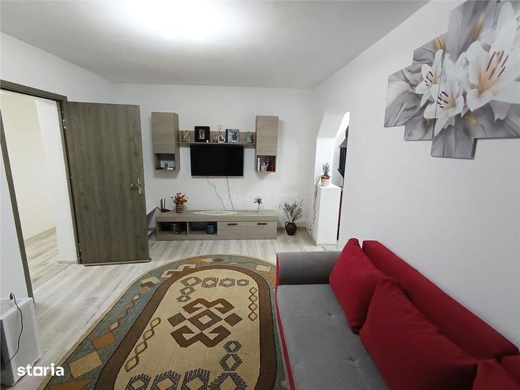 Apartament 2 camere in zona centrala Moldova Noua, langa piata - 6