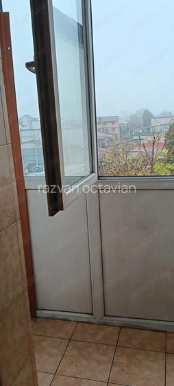 Proprietar vand garsoniera sector 5 strada semanatorului 52