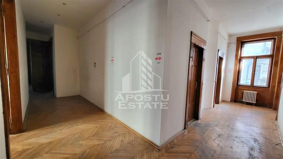 Apartament cu 4 camere, SAD, Piata Victoriei, 180 mp - 16