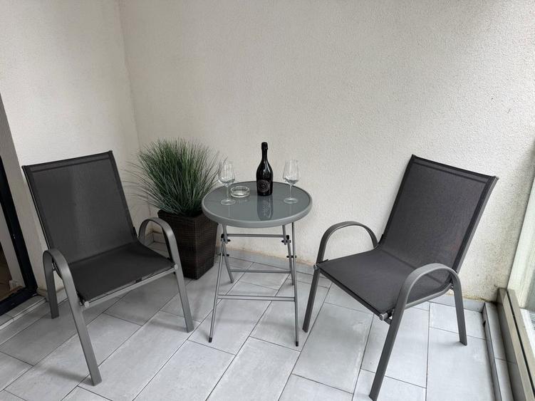 Inchiriez studio la mare 47 mp utili cu loc parcare Navodari - 1