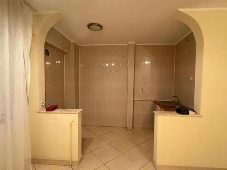 De vanzare Apartament 3 camere,  Panduri - 13 septembrie sector 5 - 3