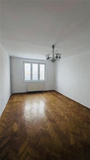 Apartament 3 camere decomandat Calea Bucuresti - 1