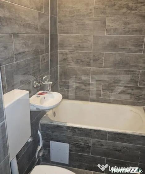 Garsonieră decomandată în Soarelui