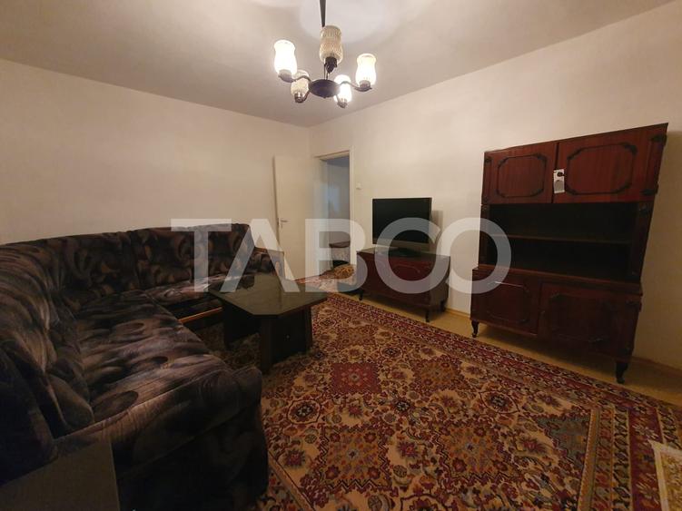 Apartament 2 camere de vanzare decomandat etaj 2 zona 1 Decembrie - 4
