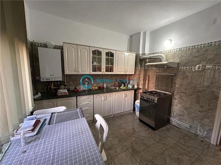 Royal Imobiliare - Inchiriere apartament 4 camere in Vila - 17