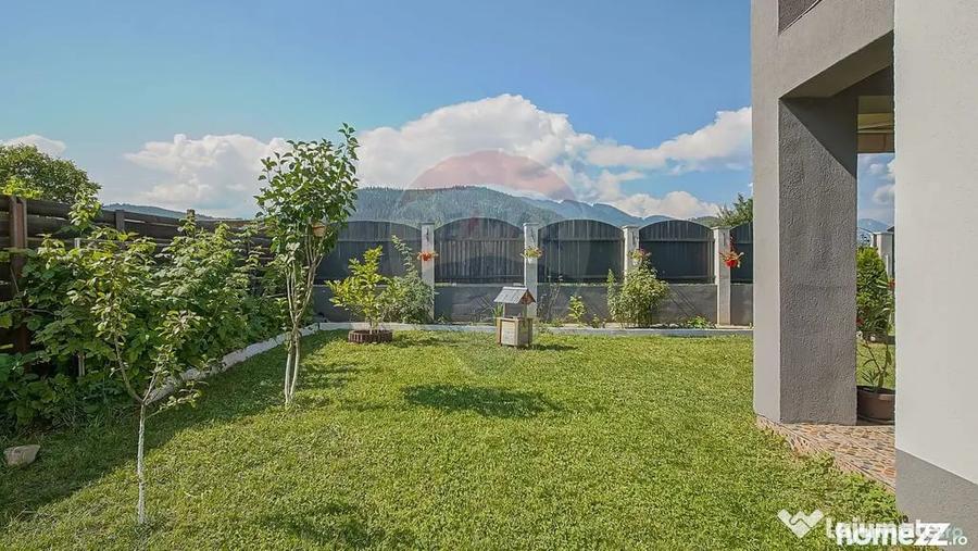 Casă cu 4 camere cu Teren 605 Mp în Central