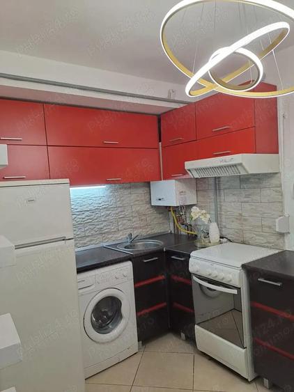 Inchiriez ap.decomandat cu o camera in Zona Tipografilor, et.1, suprafata utila de 30 mp. - 5