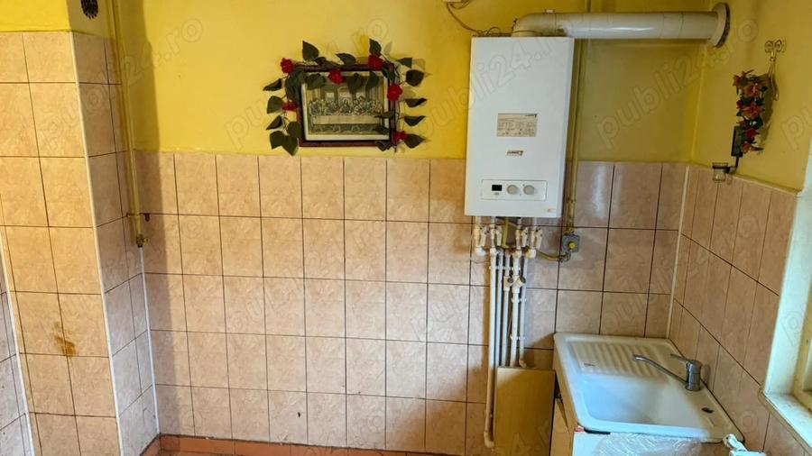 De vanzare apartament 2 camere - 3