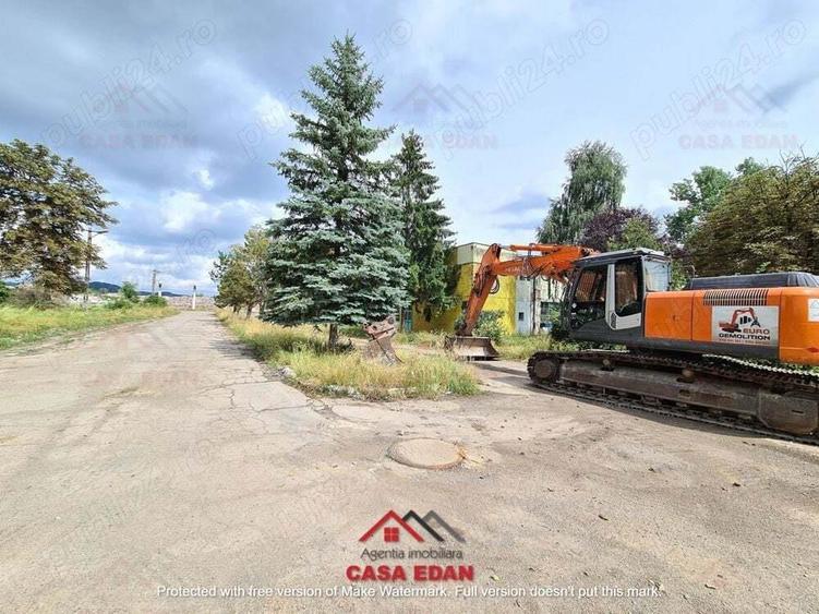 Teren intravilan construibil in Campina--12.000mp--35e - 1