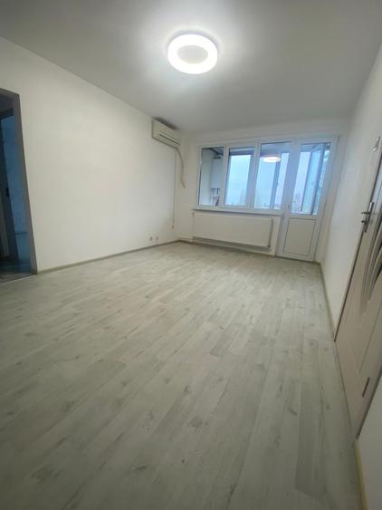VAND APARTAMENT CU 2 CAMERE TGLINA 2 ZONA RENO - 3