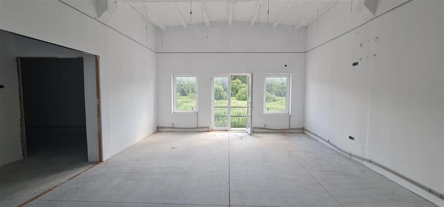 Spatiu 700mp et.1 in zona Aeroport, Arad - 6