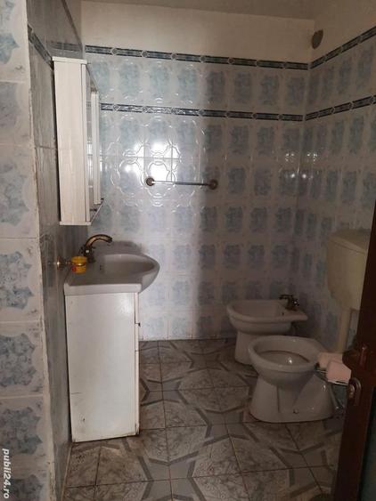 De Vanzare Apartament - 4