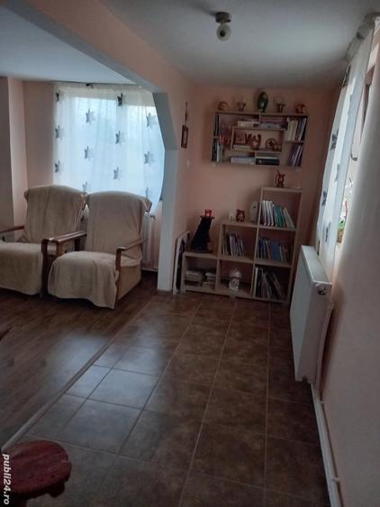 Vand casa in satul Berheci la 15km de Tecuci. - 2