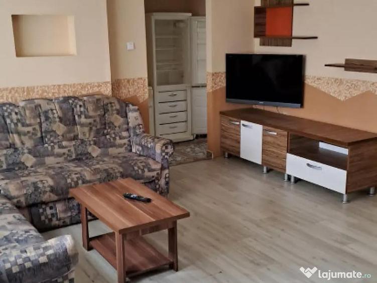 Inchiriez apartament 3 camere decomandat in Deva ,Zamfirescu, parter - 10