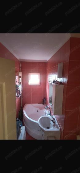 Vand apartament 2 camere in cartierul Nufarul - 9