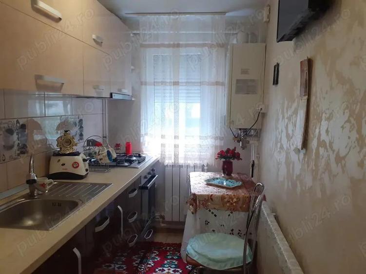 Vanzare Apart. 2 cam. cf.2, parter, mobilat si utilat la cheie, zona Obor - aproape de Market-Profi - 13