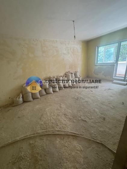 Apartament 3 camere/  1 Mai / etaj 1