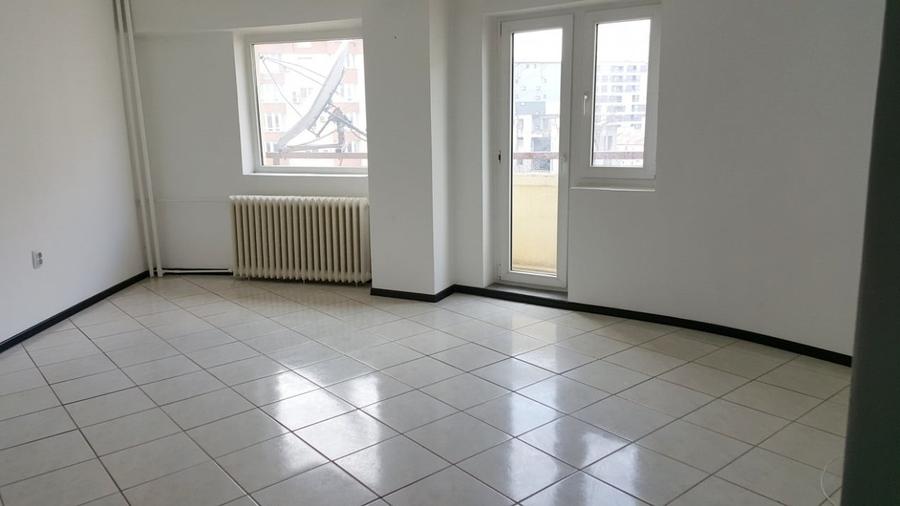 Calea Calarasilor,  Delea, vanzare apartament 4 camere - 1