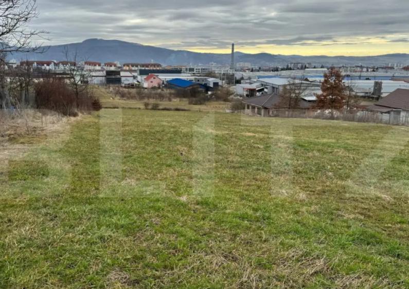 Teren intravilan de vanzare, 4.600 mp, zona Tarpiului din B - 5