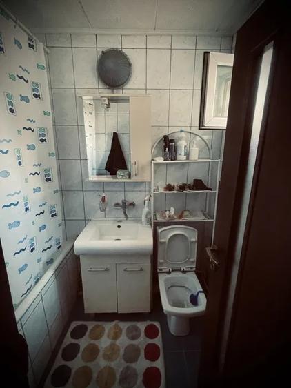 Apartament cu 2 camere decomandat, zona Nicolina - 4