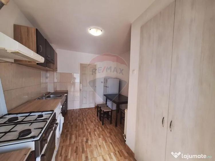 Apartament cu 3 camere de inchiriat Scoala de innot, zon... - 9