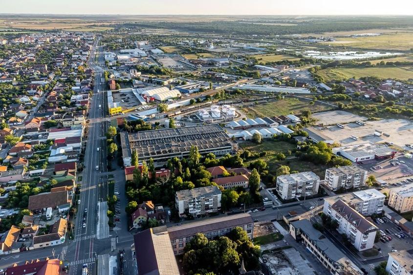 4.049 mp Hale industriale în Arad, aproape de A1 - 22