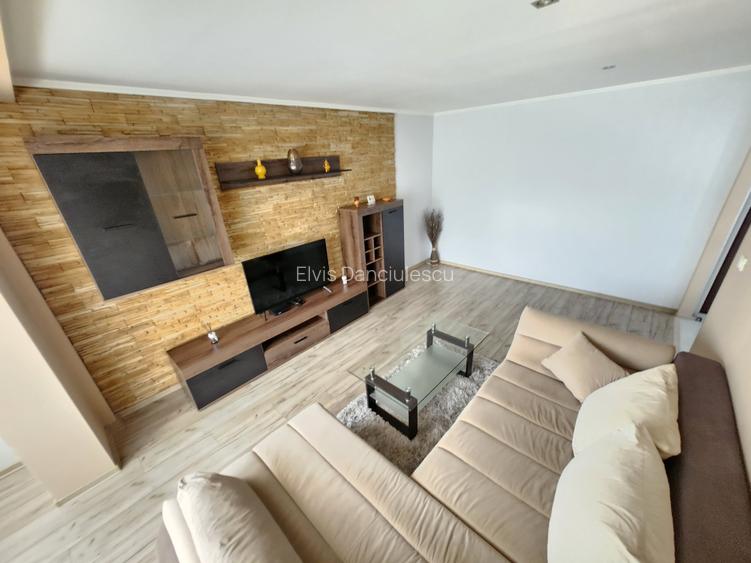 2 Cam-Aradului-3 Min Iulius Town--Mobilat-Centrala-Balcon--Aer conditionat-56 MP 2 Cam-Aradului-3 Min Iulius Town--Mobilat-Centrala-Balcon--Aer conditionat-56 MP