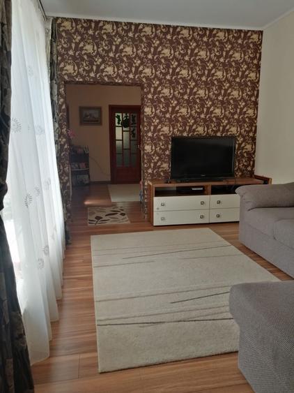 Inchiriez casa 3 dormitoare , 3 bai, living ,bucatarie ,dressing! - 1