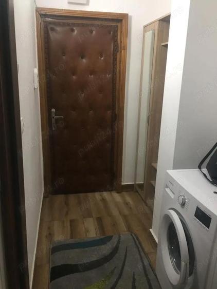 inchiriez garsoniera ,zona centrala - 4