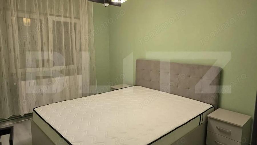 Apartament de vanzare, cu 4 camere, 78 mp, zona Micro17 - 3