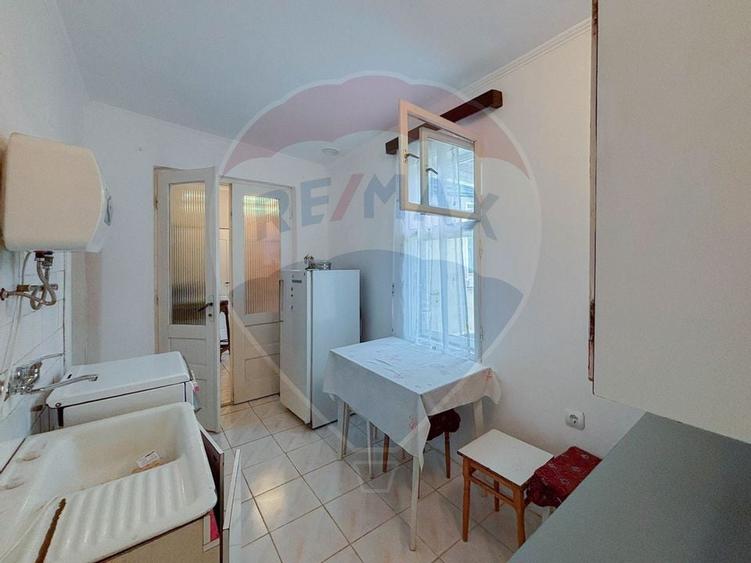 Casă / Vilă cu 5 camere de vânzare în Aleșd zona Ultracentral - 10