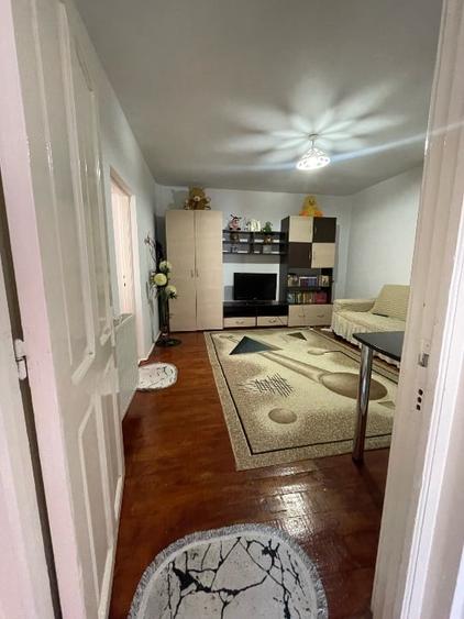 Vând casă cu etaj zona Rahova - 4